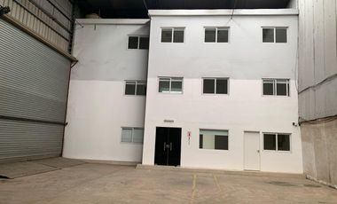 Depósito en Alquiler de 2000 m2 en Benavidez