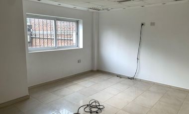 Depósito en Alquiler de 2000 m2 en Benavidez