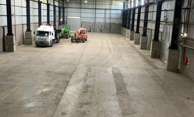 Depósito en Alquiler de 2000 m2 en Benavidez