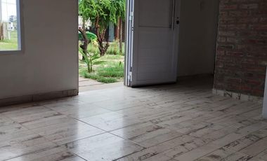 Quinta a estrenar en loteo Lagos del Leyes