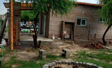 Quinta a estrenar en loteo Lagos del Leyes
