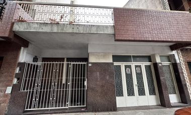 Venta Mataderos casa multi familiar