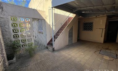 Venta PH 2 ambientes con patio en Don Bosco