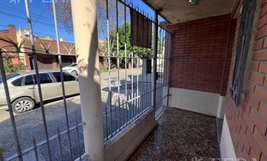 Venta PH 2 ambientes con patio en Don Bosco