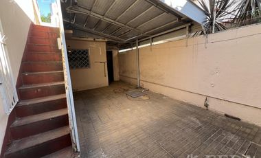 Venta PH 2 ambientes con patio en Don Bosco