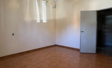 Venta PH 2 ambientes con patio en Don Bosco