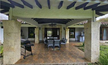 CASA FINCA EN ARRIENDO RIONEGRO ANTIOQUIA; SECTOR OJO DE AGUA