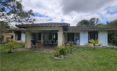 CASA FINCA EN ARRIENDO RIONEGRO ANTIOQUIA; SECTOR OJO DE AGUA