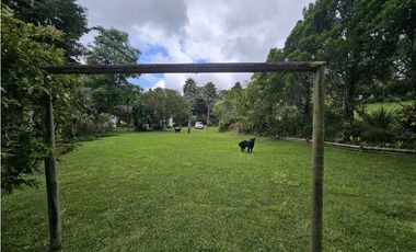 CASA FINCA EN ARRIENDO RIONEGRO ANTIOQUIA; SECTOR OJO DE AGUA