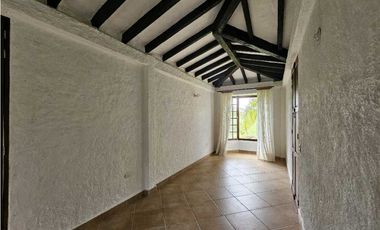CASA FINCA EN ARRIENDO RIONEGRO ANTIOQUIA; SECTOR OJO DE AGUA