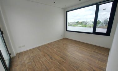 Casa en venta - 4 Dormitorios 3 Baños - 850Mts2 - El Naudir
