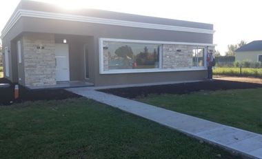 Casa en venta en barrio La Cesarina, General Rodríguez