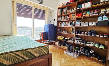 Departamento en venta San Fernando tres ambientes cochera piso alto