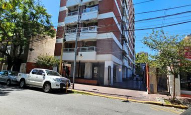 Departamento en venta San Fernando tres ambientes cochera piso alto