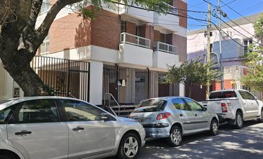Departamento en venta San Fernando tres ambientes cochera piso alto