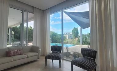 Casa en venta - 5 Dormitorios 4 Baños - 1.550Mts2 - Pinamar
