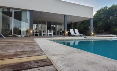 Casa en venta - 5 Dormitorios 4 Baños - 1.550Mts2 - Pinamar
