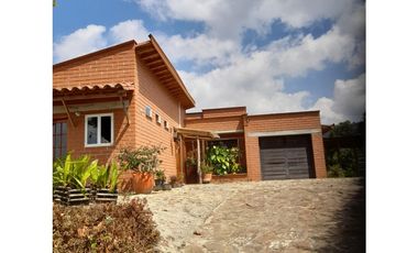 VENTA CASA CAMPESTRE EN PARCELACION EN GUARNE