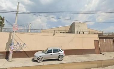 VENTA DE BODEGA SOBRE AVENIDA LAS PARTIDAS EN LERMA