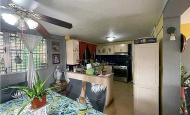 Venta de Casa Unifamiliar dos niveles en Betania.Cod-J257