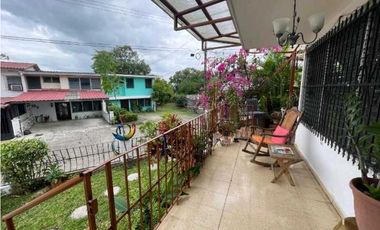Venta de Casa Unifamiliar dos niveles en Betania.Cod-J257