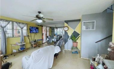 Venta de Casa Unifamiliar dos niveles en Betania.Cod-J257