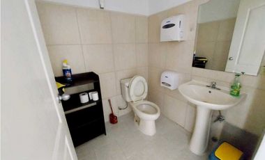 ALQUILER OFICINA AMOBLADO Y CENTRICA VIA BRASIL EL CARMEN JO