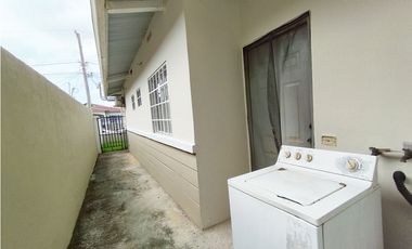 Casa en alquiler en La Chorrera (DR)
