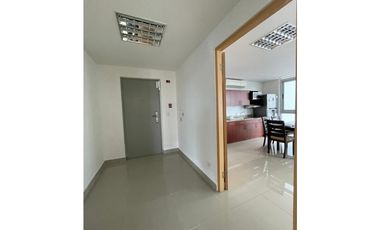 Venta de Oficina en Avenida Balboa, PH Colores de Bella Vista