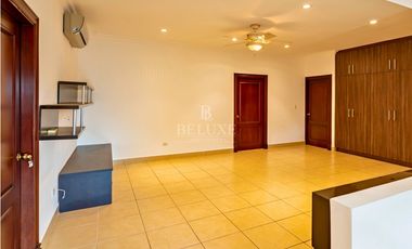 EN VENTA CASA EN RESIDENCIAL COSTA DE LAS PERLAS, COSTA DEL ESTE (2)