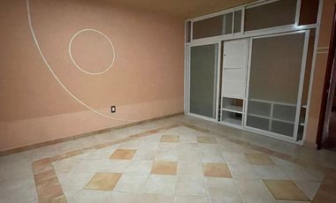 CASA EN RENTA