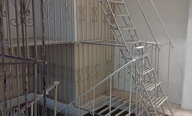 EDIFICIO EN VENTA Y RENTA!! SE RENTA POR ESPACIOS O COMPLETO!!