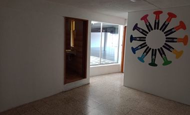 EDIFICIO EN VENTA Y RENTA!! SE RENTA POR ESPACIOS O COMPLETO!!