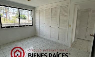 CASA EN RENTA EN FRACCIONAMIENTO