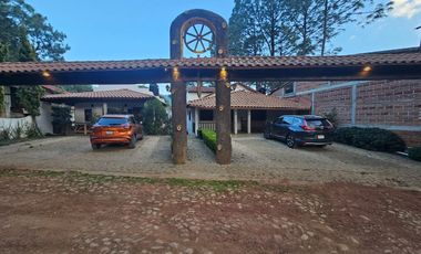 Hermoso conjunto de 2 cabañas duples y una cabaña amplia de 2 plantas en zona centrica de mazamitla jalisco