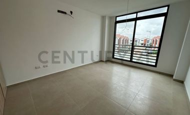 Venta Departamento de Estreno en Urb. Vilanova I.Zav