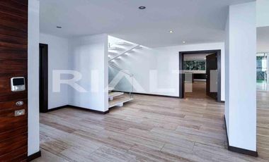 Casa en sector de La Viña, 3 habitaciones completas