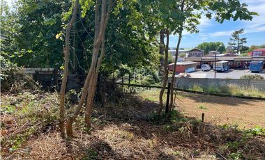 CASA CON AMPLIO TERRENO AL LADO TERMINAL DE BUSES RIO BUENO