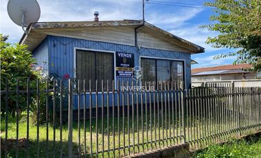 CASA CON AMPLIO TERRENO AL LADO TERMINAL DE BUSES RIO BUENO