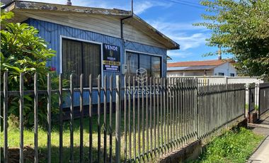 CASA CON AMPLIO TERRENO AL LADO TERMINAL DE BUSES RIO BUENO