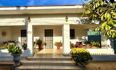 Casa a 1 cuadra del malecon