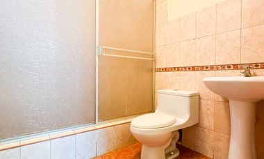 VENTA DE CASA DE TRES PISOS EN VENTANILLA ALTA