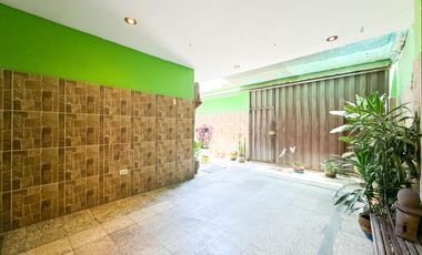 VENTA DE CASA DE TRES PISOS EN VENTANILLA ALTA