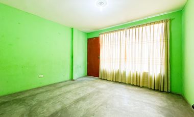 VENTA DE CASA DE TRES PISOS EN VENTANILLA ALTA