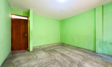 VENTA DE CASA DE TRES PISOS EN VENTANILLA ALTA