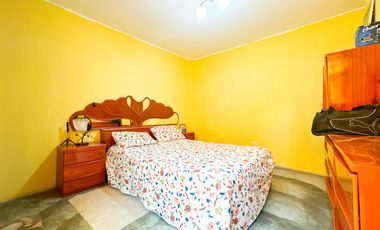 VENTA DE CASA DE TRES PISOS EN VENTANILLA ALTA