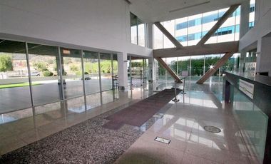 Oficina en Arriendo en Av. Del Valle // Av. Del Parque