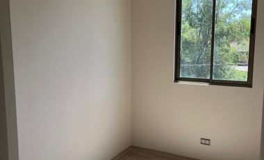 Se ARRIENDA departamento en Quillota, Condominio Peumayen