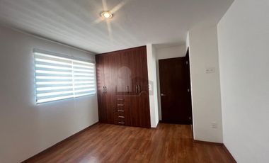 Casa en condominio en venta en Santa María, San Mateo Atenco, México
