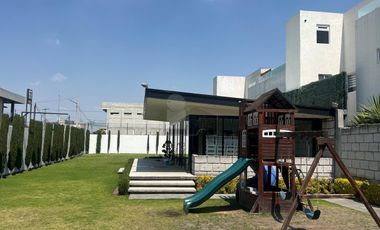 Casa en condominio en venta en Santa María, San Mateo Atenco, México